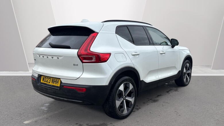 Volvo XC40 2.0 B4P Ultimate Dark 5dr Auto Petrol Estate